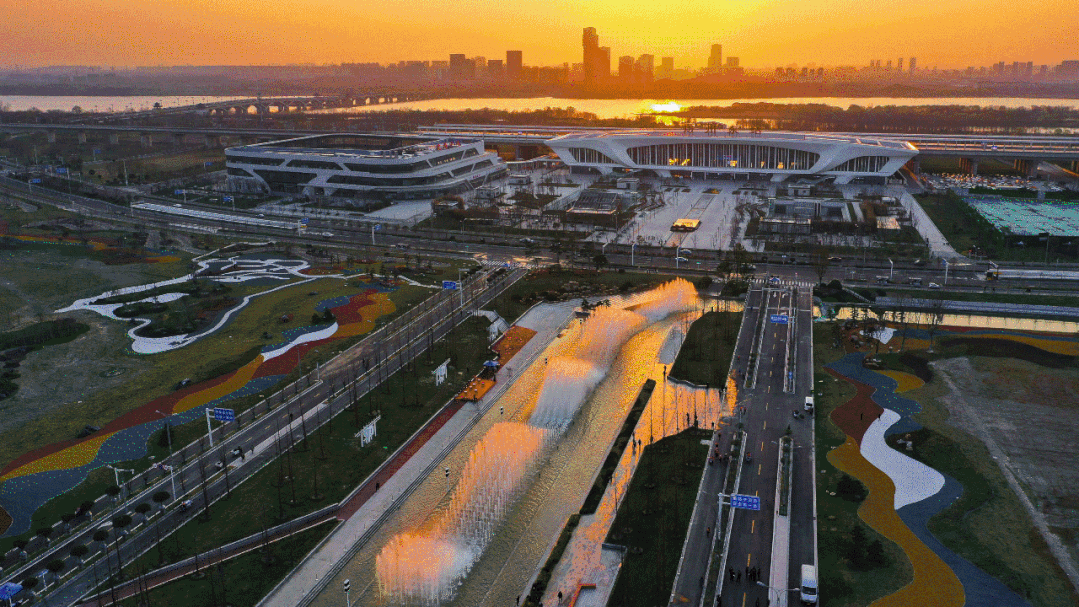 1645513932763038.gif 1.gif